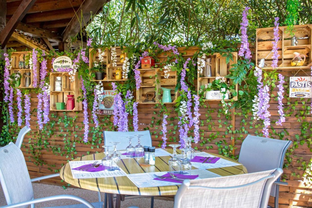 Les Pins Blancs En Provence Le Muy Exterior foto