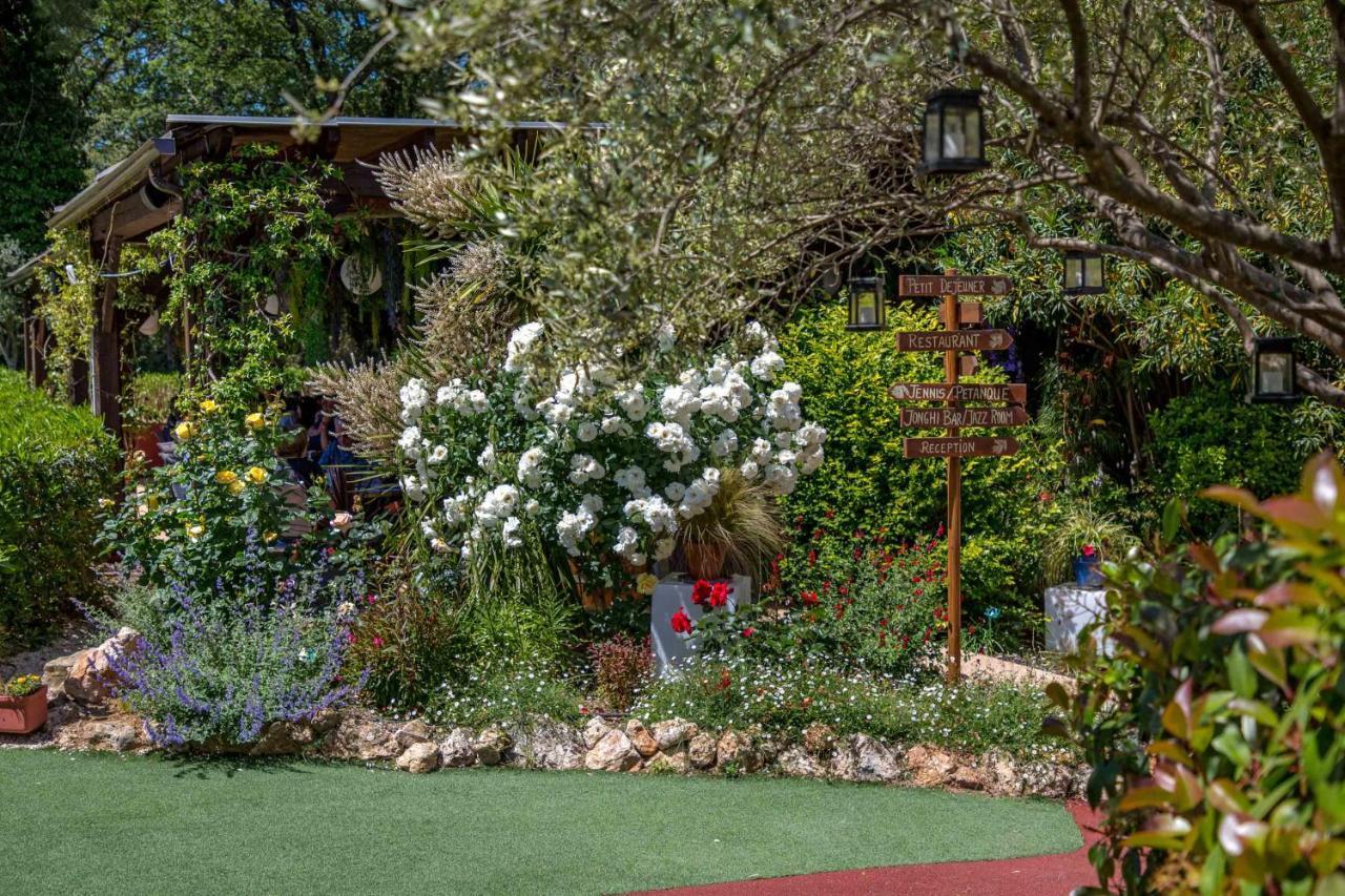 Les Pins Blancs En Provence Le Muy Exterior foto