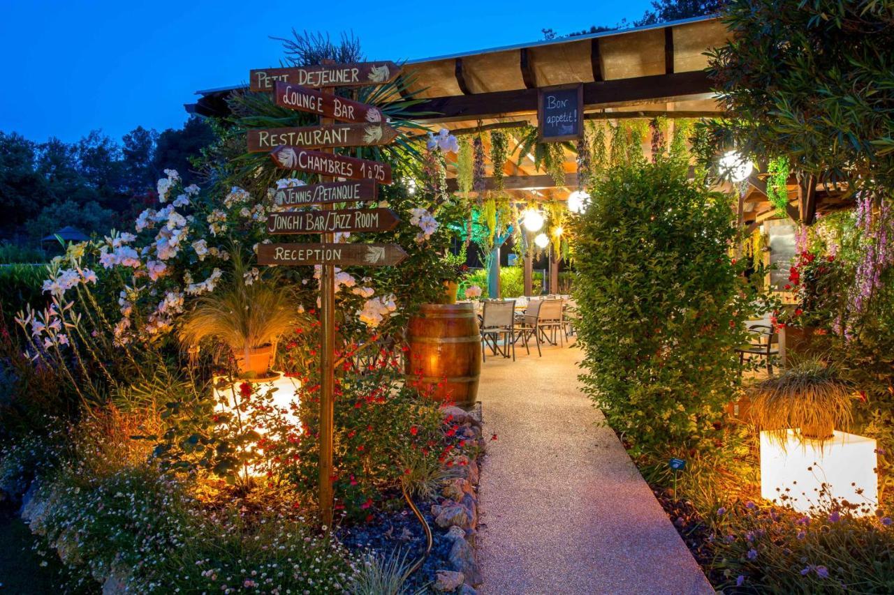 Les Pins Blancs En Provence Le Muy Exterior foto